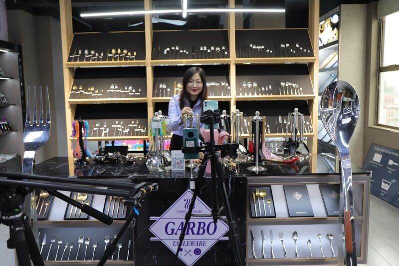 Garbo online show for glassware , ceramic  and flatware in September
