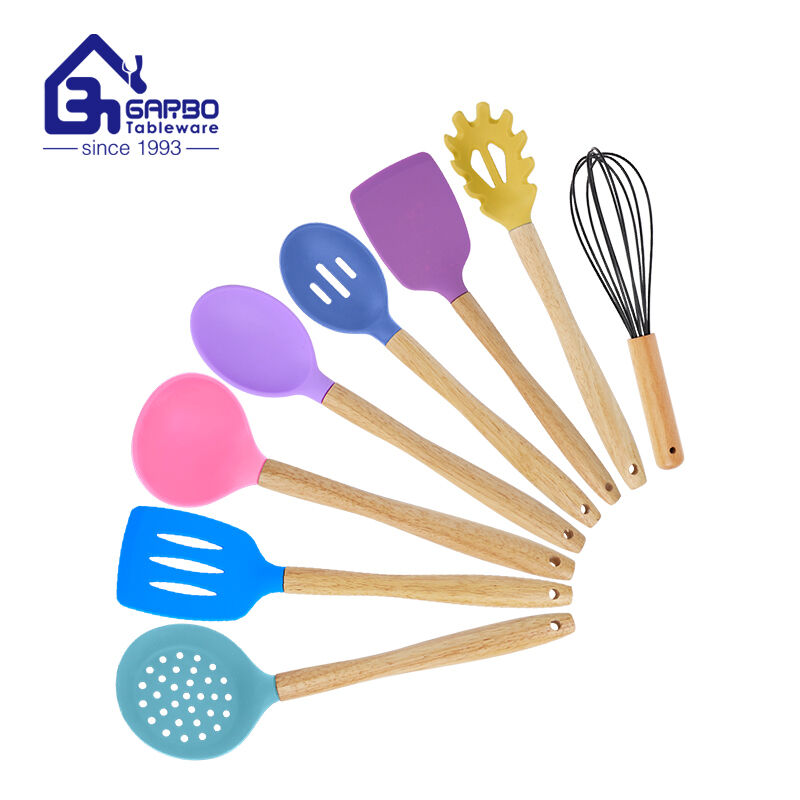 Why the customers prefer to choose silicone spatula sets with wooden handles